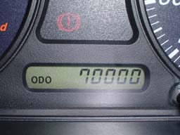 �j70,000km��